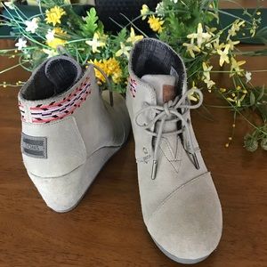 Tom’s Gray Suede Desert Wedge Bootie